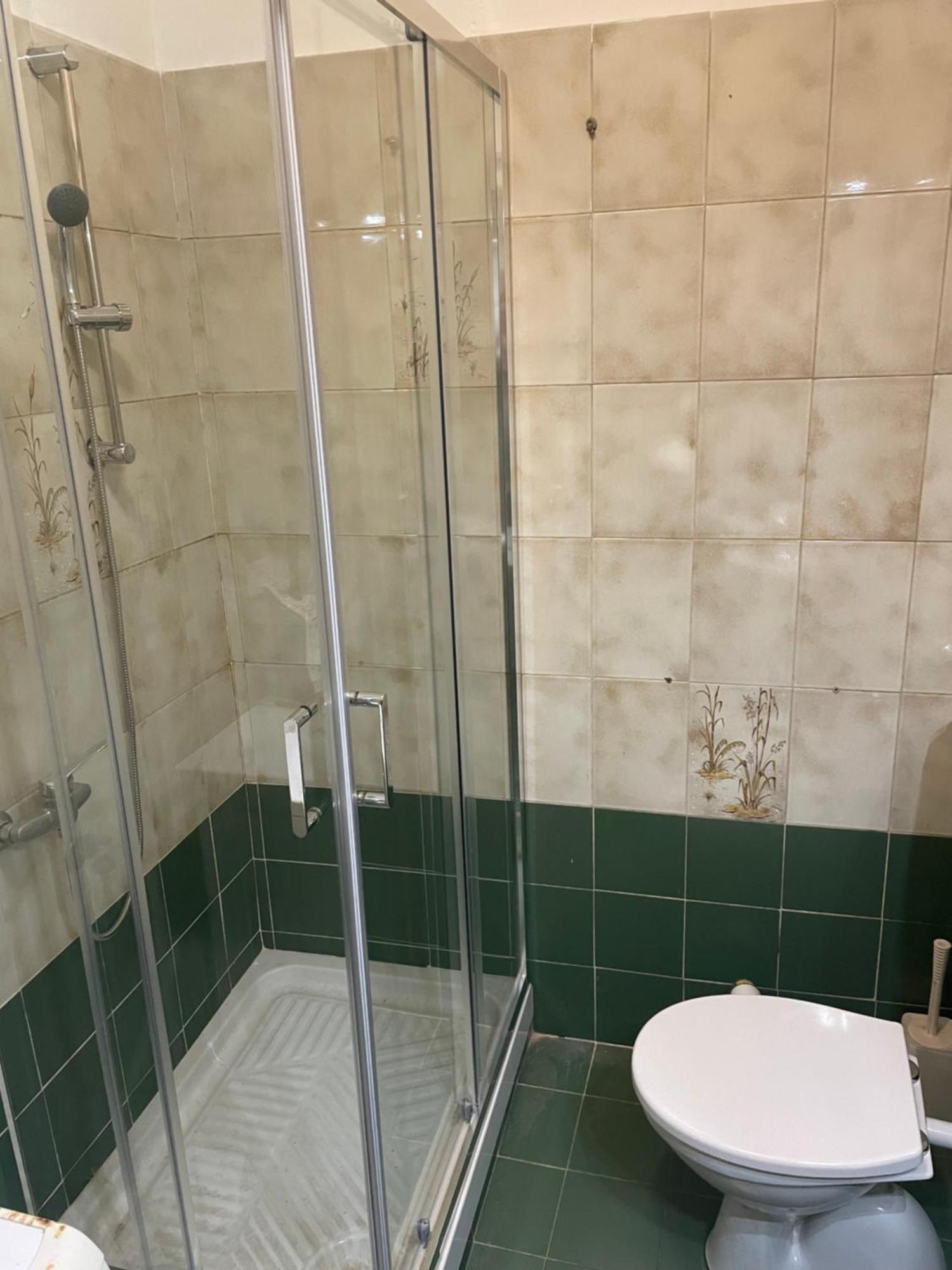 Bilo Iris Apartament *